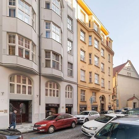 Luxury Apartment On Old Town Square Praag Buitenkant foto