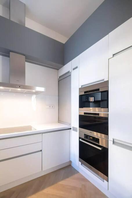 Luxury Apartment On Old Town Square Praag Buitenkant foto