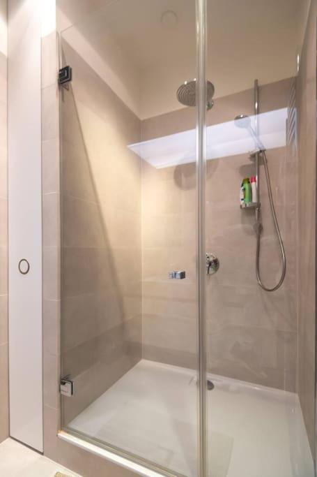 Luxury Apartment On Old Town Square Praag Buitenkant foto