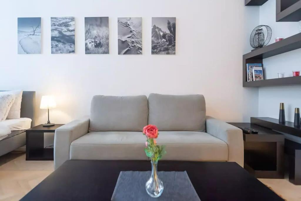 Luxury Apartment On Old Town Square Praag Buitenkant foto
