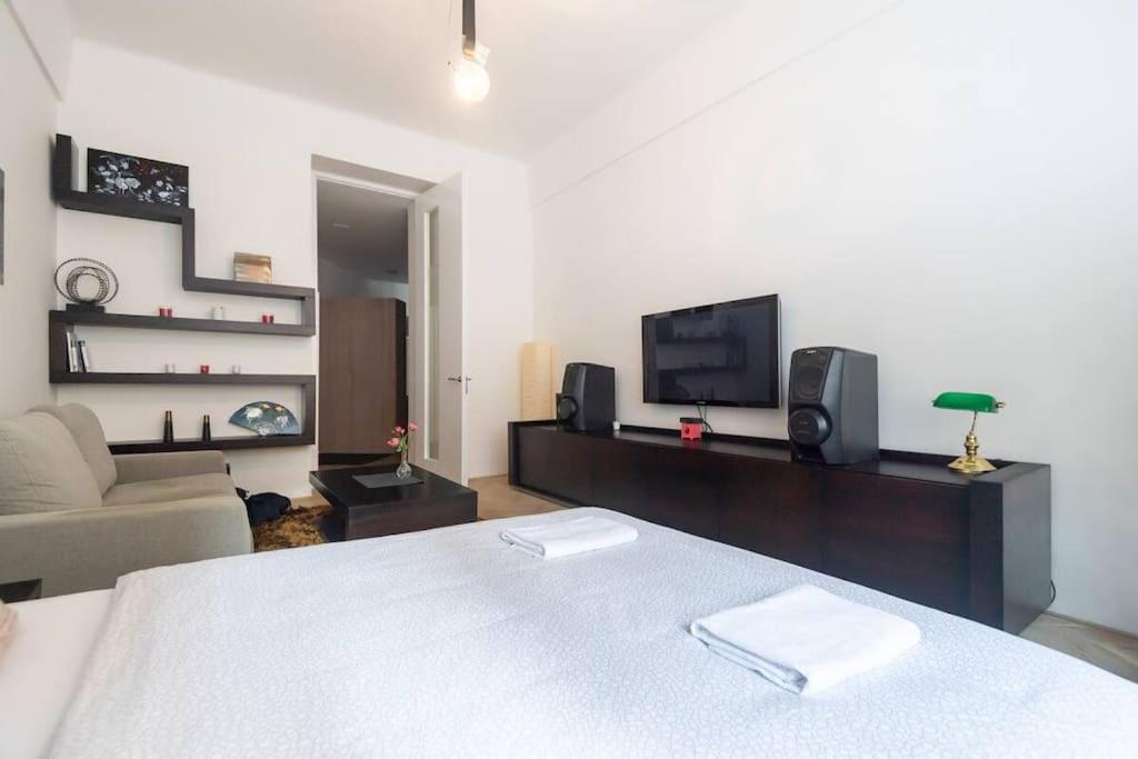 Luxury Apartment On Old Town Square Praag Buitenkant foto